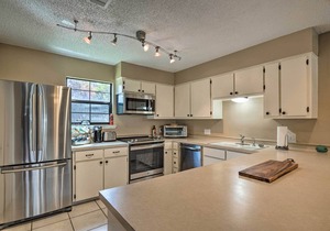 Horseshoe Bay Resort Townhome - Near Lake LBJ!