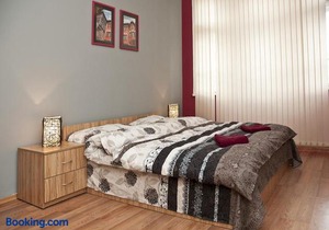 Hostel Mostel Hub Rooms and Apartments