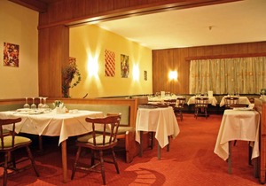 Hotel Mooserkreuz - INCL. LIFT PASS Double room/2 addl. beds, shower/wc, HB