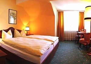 Hotel Mooserkreuz - INCL. LIFT PASS Double room/2 addl. beds, shower/wc, BB