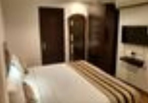 Hotel Aaron Castle (A Home away Home)