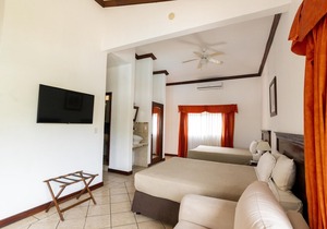 Hotel Cayman Suites