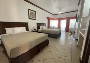 Hotel Cayman Suites