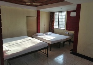 Hotel Highland Residency