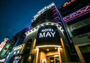 Hotel May