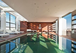 Hotel Reina Petronila
