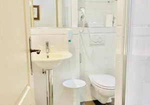 Hotel & Restaurant LE CENTRAL TROUVILLE