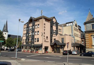 Hotel ∙ Single room, shower and bath, toilet, standard