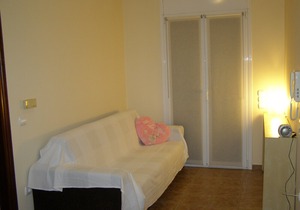 House,1000m from the beach