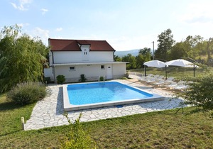 House ∙ 3 bedrooms ∙ 8 guests