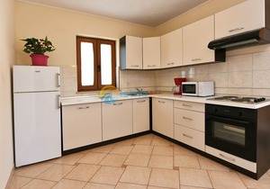 House 377/857 (Istria - Sveti Lovreč), 18000m from the beach