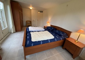 House with 1100 sqm omschlossen plot