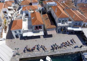 Hydra Port Apartments-Serenity