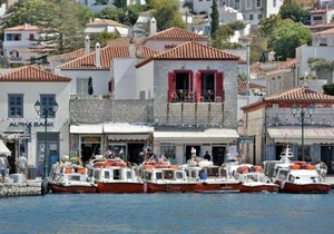 Hydra Port Apartments-Serenity