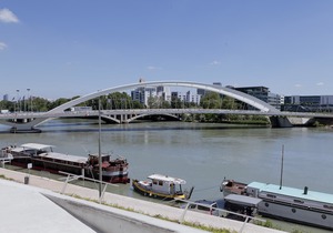 Ibis Lyon Gerland Musée des Confluences