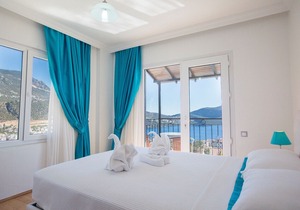 Ideal 6 Bedroom Villa for Large Families/Groups, with Large Infinity Pool & View