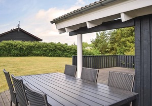 In one of the most beautiful landscapes of Jutland lies this house in a tranquil cottage area.