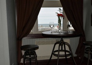 In the heart of Matane, the Bruine Océane Inn is a little gem ready to welcome y