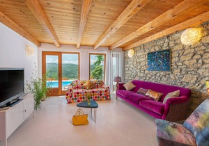 In the interior of Istria, on the gentle green slopes of the small village of Krbuni, you will find