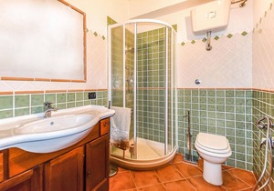 Independent vacation home located in Oliena (Nuoro province) at the foot of Monte Corrasi, surrounde