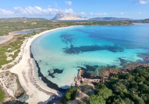 ISS Travel, L'Avru - 700 m from La Cinta beach