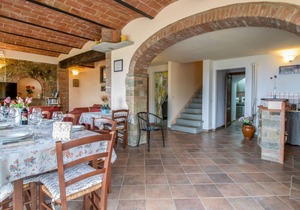 300 m² House ∙ 1 bedroom ∙ 10 guests