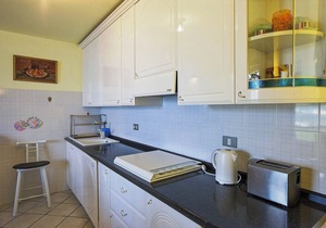 Tastefully furnished vacation apartment in a quiet & sunny panoramic location