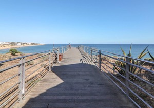 Jardins do Mar Studio Apartment with Sea View, Terrace and Garden; Parking Available