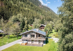 JATOBA - Chalet with a jacuzzi and cinema corner