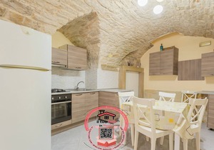 Just Music House bnb,typical,15min airport & beachn