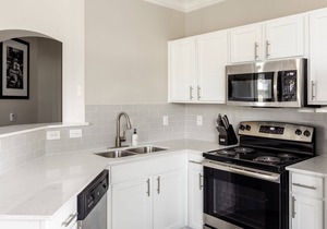 Kasa | Welcoming 2BD in South Houston | Pearland