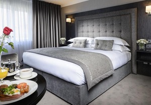Killarney Oaks Hotel