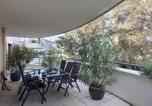 L'HAUTERIVE - Magnifique T3 piscine tennis Caluire