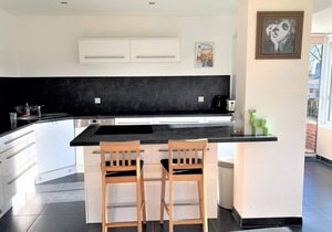 La Maison du Lac 2 : Panoramic view, decoration, comfort in Forges-les-Eaux NORMANDIE