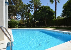 LA Marina 3, 8 - One Bedroom Apartment, Sleeps 3