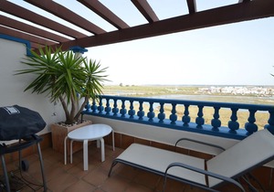 LA Marina 3, 8 - One Bedroom Apartment, Sleeps 3
