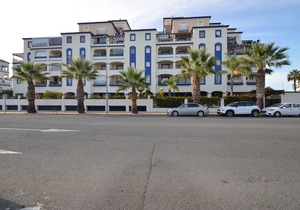 LA Marina 4 50 - Two Bedroom Apartment, Sleeps 5