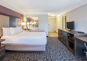 La Quinta Inn & Suites by Wyndham Cincinnati Airpt Florence