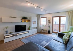 Lake View Apartment