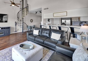 Lake-View Condo with Balcony, Pool, Lake Access, and Fully Equipped Kitchen—Perfect Getaway Spot!