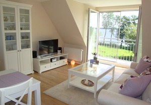 Lake view, lake access, 3 ***, W-Lan, ostseenah, sauna, garden, quiet, modern