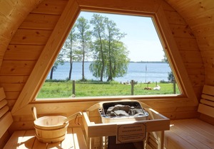 Lake view, lake access, W-Lan, Baltic Sea 12 km, sauna barrel, large garden, quiet, modern