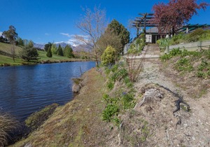 Lakes Retreat - Queenstown Holiday Home, ARROWTOWN