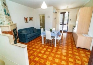 Large apartment by the sea 2