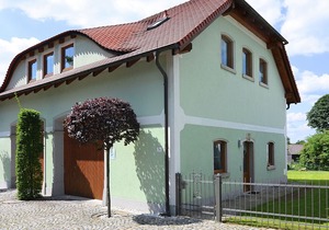 Large apartment located directly at the Jakobsweg - two complete residential units, private garden