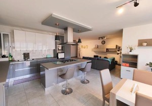 Large Central Apartment Near Valletta & Seafront