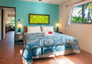Large, very popular, airy apartment with kitchen and shaded private balcony