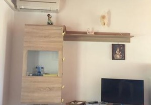 Laura Apartment With Balcony Garden And Lake View