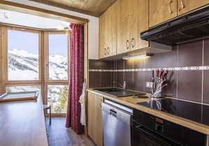 Le Cheval Blanc C3 - Exceptionnal apartment with a bow window overlooking the mountain and the.