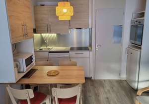 Le Cheval Noir 9 - Cosy renovated 2-room apartment with balcony